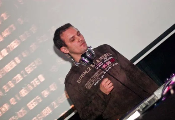 Alen Oversound performing in an archive DJ photograph